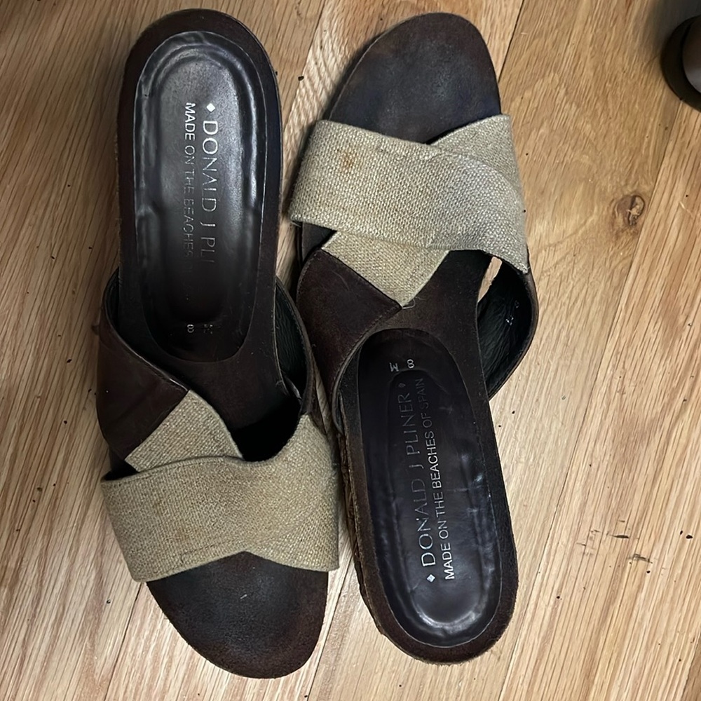 Donald J Pliner wedge sandle